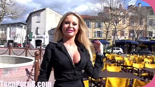 Joanna, 30ans, hotesse de lair French Porn